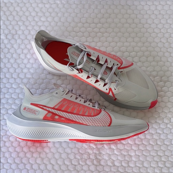 Nike Shoes - NWOT Nike Air Zoom Gravity women’s 9